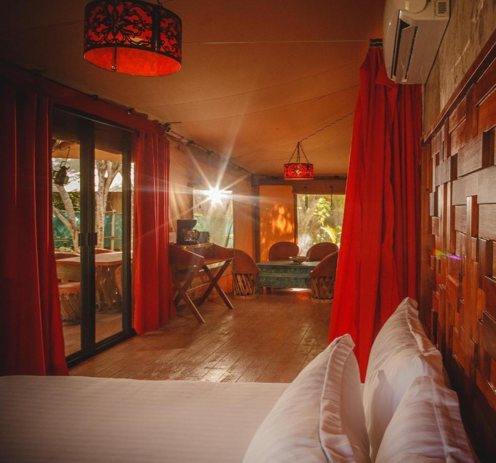 Serenity Authentic Glamping Tulum (Adults Only) Xpu Ha ภายนอก รูปภาพ